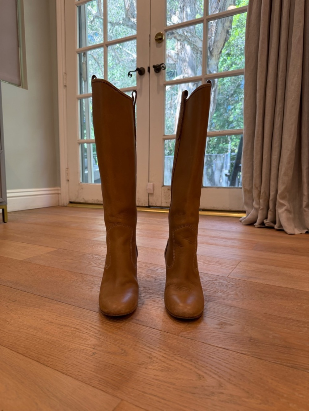 Marc Jacobs Classic Knee-High Leather Boots in Tan - Picture 2 of 5